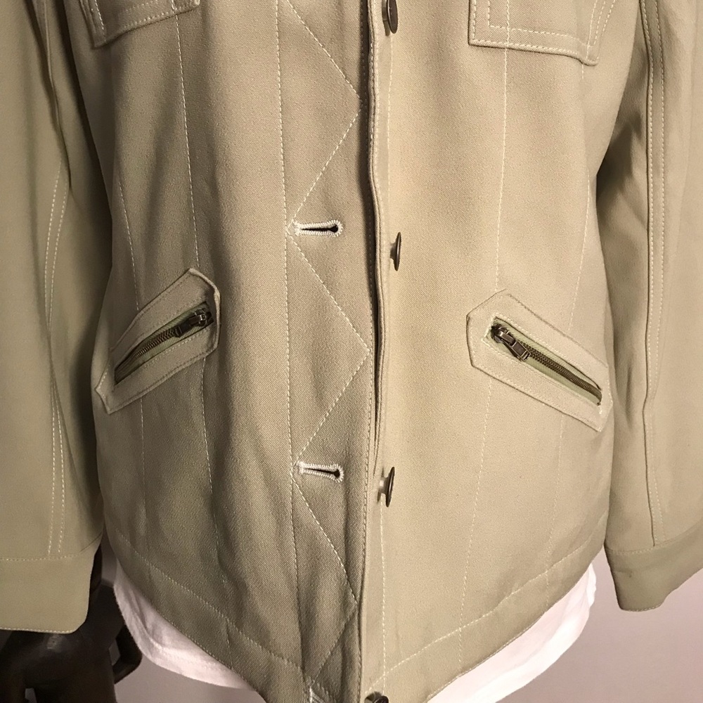 Jacket - Picture 3 of 6
